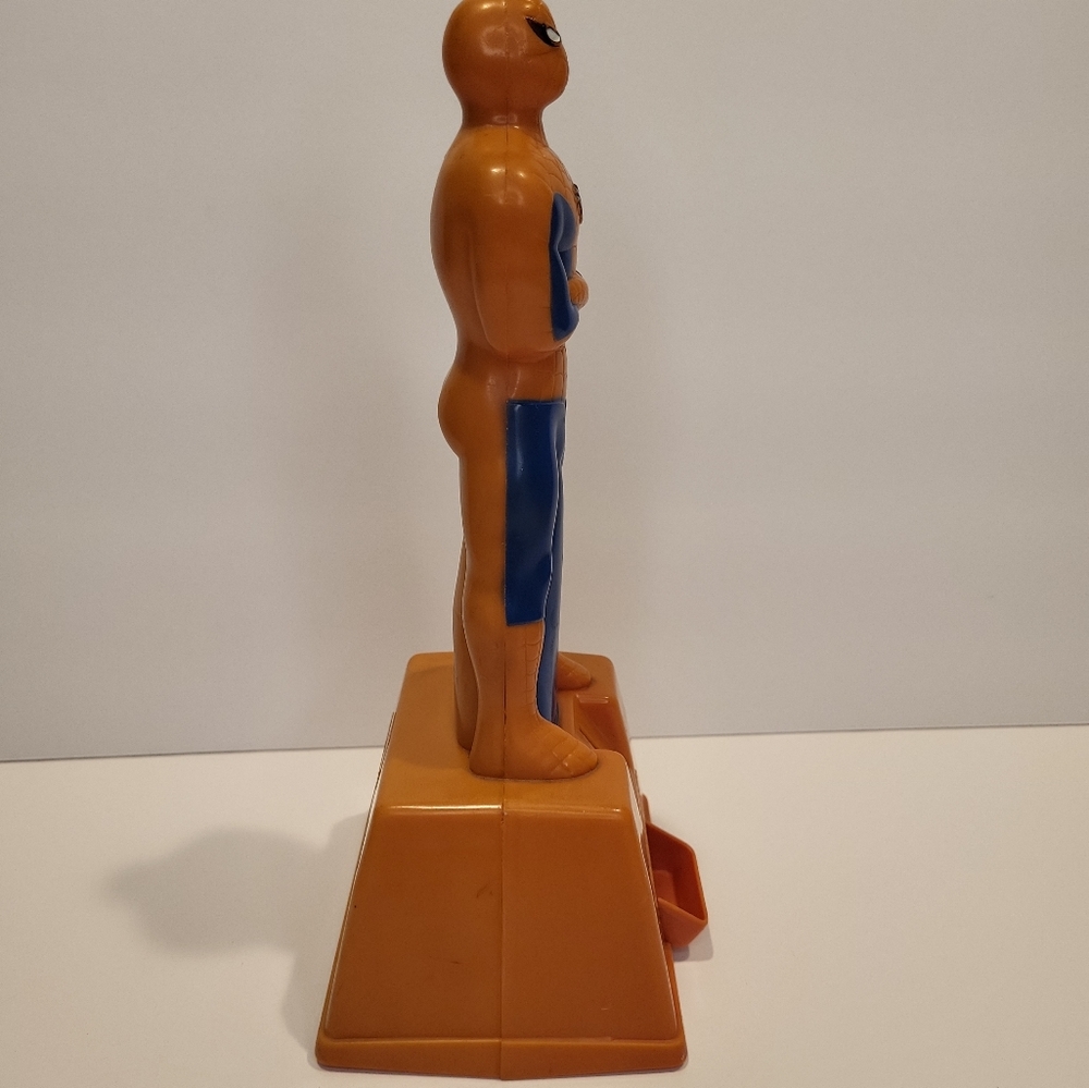 Vintage 1980 The Amazing Spider-Man Gumball Machine 1979 Spiderman Hasbro - Picture 4 of 9